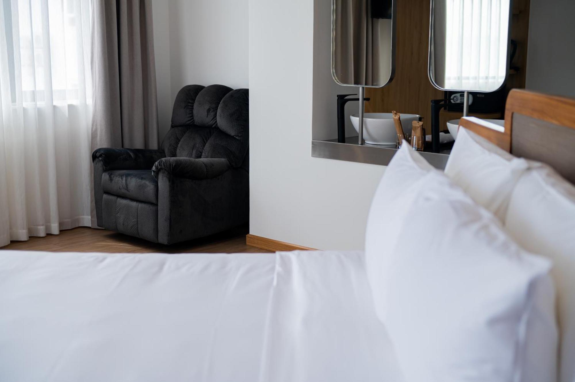 Pama Boutique Hotel & Bistro Дананг Екстер'єр фото
